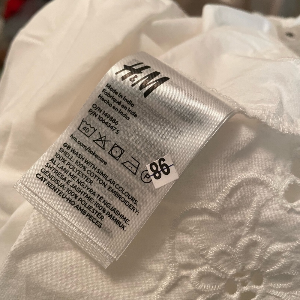 Elegant H&M White off the shoulder Dress NWT - Picture 6 of 6